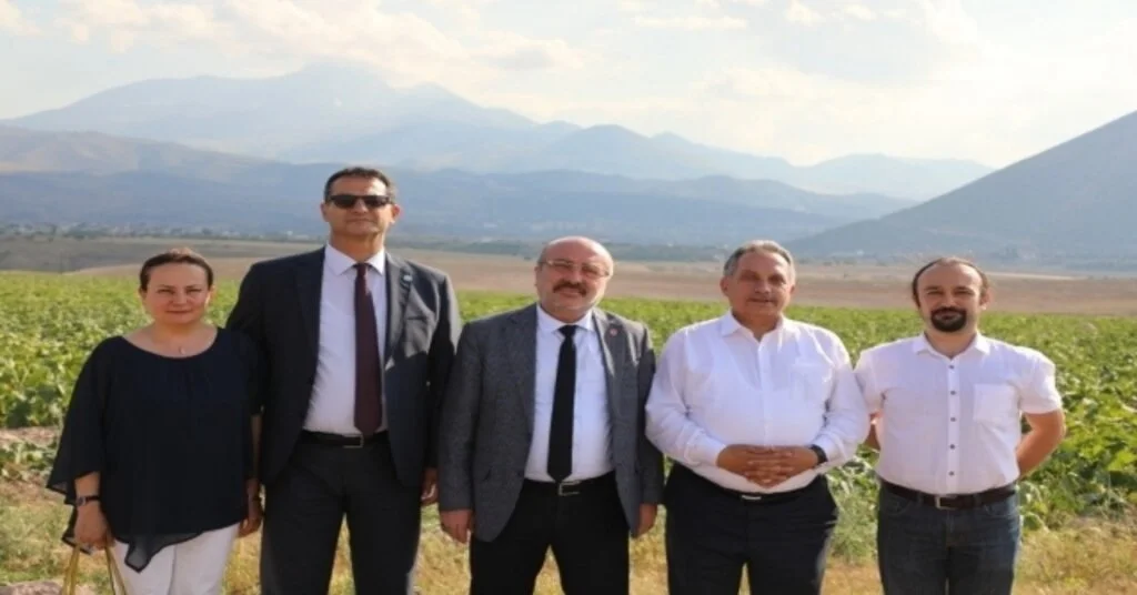 Kurtuluş Karamustafa:kayseri Üniversitesinin Kurulumu Ve Gelişimi İçin Desteklerini Esirgemeyen Ve Yanımızda Olan Yöneticilerimize Teşekkür Ederim