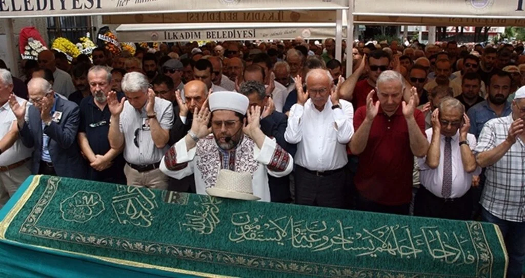 Mahir Uzdil gözyaşlarıyla uğurlandı 
