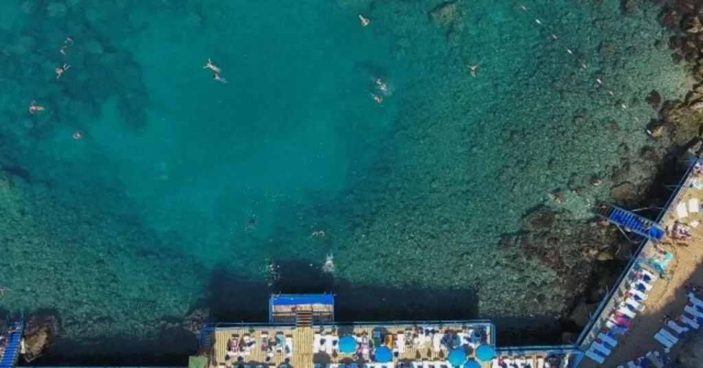 Mavi Bayraklı Falez Plajları Tatilcilerin Gözdesi