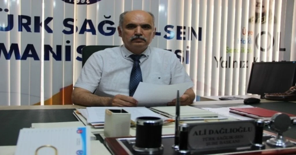 Memurlar Taleplerinin Karşılık Bulmasını Bekliyor