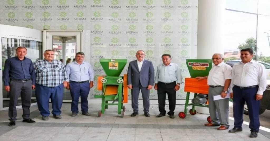 Meramlı Çiftçilere Üzüm Sıkma Makinesi