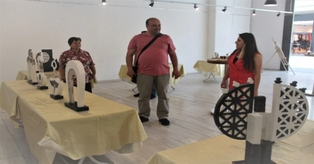 Meryem İçenli, İlk Kişisel Sergisini Açtı