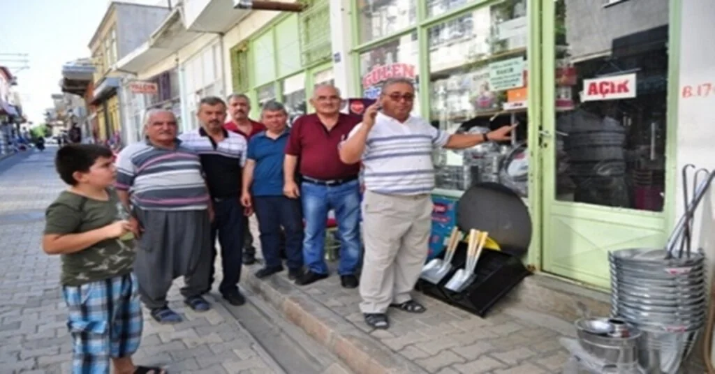 Mutta 6 İş Yeri Kurşunlandı