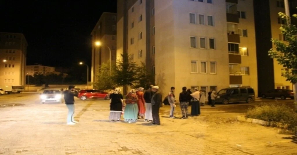 Oltuda 4.4 Büyüklüğünde Deprem