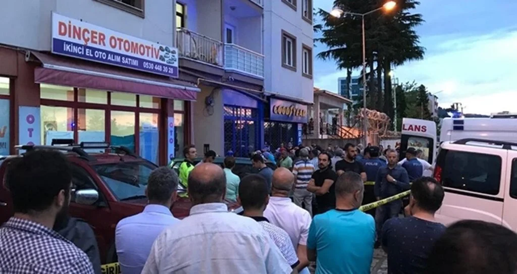 Oto galericiye infaz