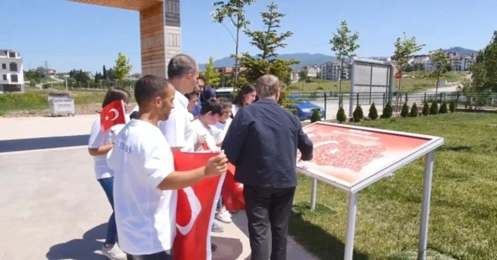 Özel Öğrencilerden 15 Temmuz Şehitlerine Klip