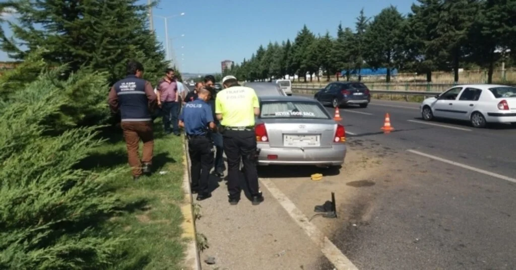 (Özel) Polis Kaza Yapanın Kendi Oğlu Olduğunu Öğrenince Büyük Şok Yaşadı