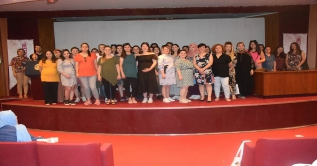 Özel Ümit Hastanesinde Gebelik Eğitimleri Sürüyor