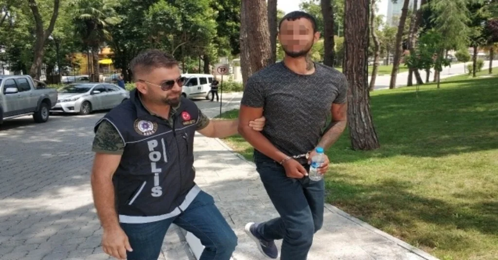 Paket Paket Bonzai İle Yakalanan 5 Kişi Adliyeye Sevk Edildi