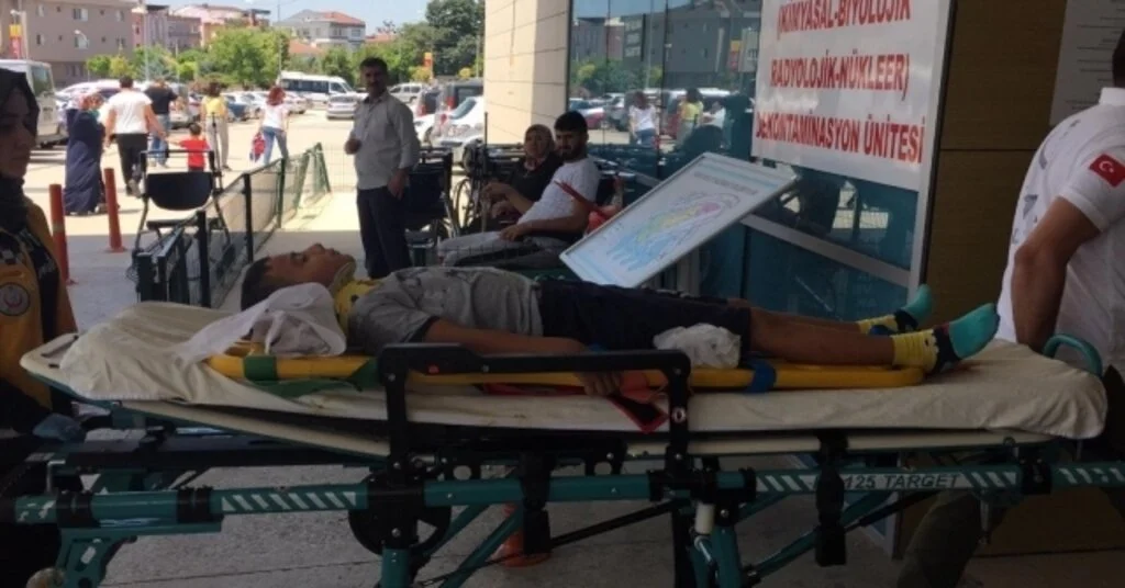Pencereden Düşen Çocuk Ölümden Döndü