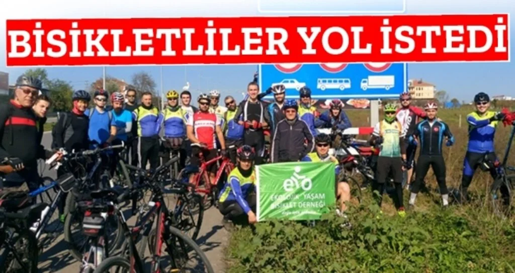 Samsun'da Bisikletliler yol istedi
