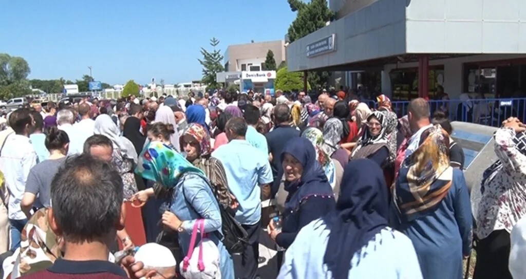 Samsun'da Hacı Adayları Dualarla Uğurlandı 