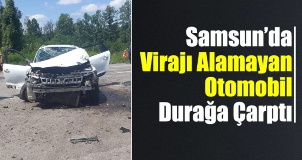 Samsun'da Virajı Alamayan Otomobil Durağa Çarptı!
