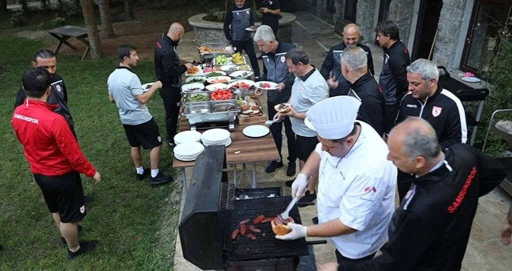 Samsunspor'da barbekü partisi