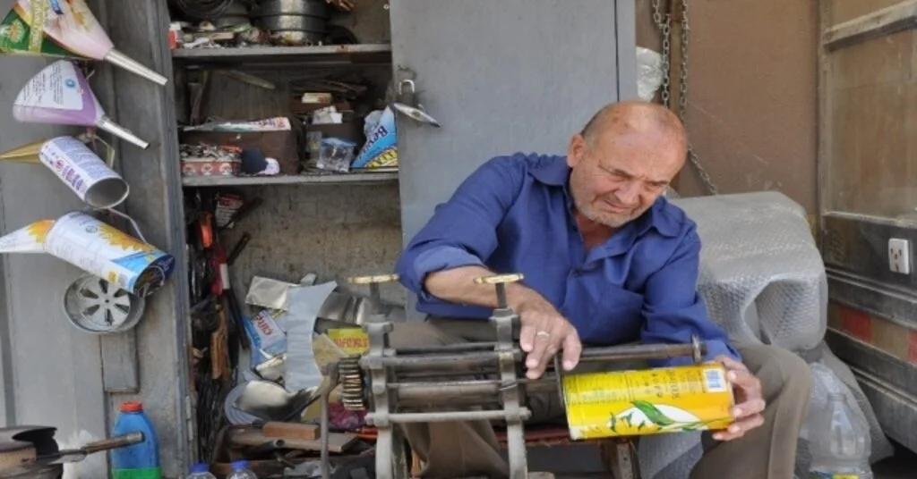 Sandıklıda Tenekecilik Mesleğinin Son Temsilcisi