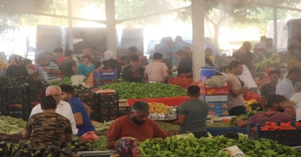 Şanlıurfada Semt Pazarlarında Püskürtmeli Serinlik