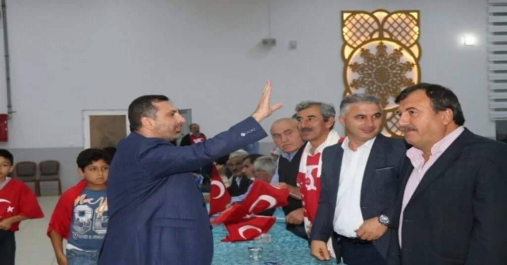 Sarıcaoğlu: “Bu Millet Bayrağına Uzanan Eli Kırar”