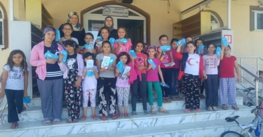 Sarıgölde Kuran Kursu Öğrencilere Diş Sağlığı Anlatıldı