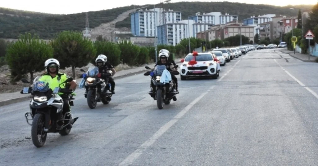 Şehit Oğlunun Düğününde Polis Eskortlu Konvoy