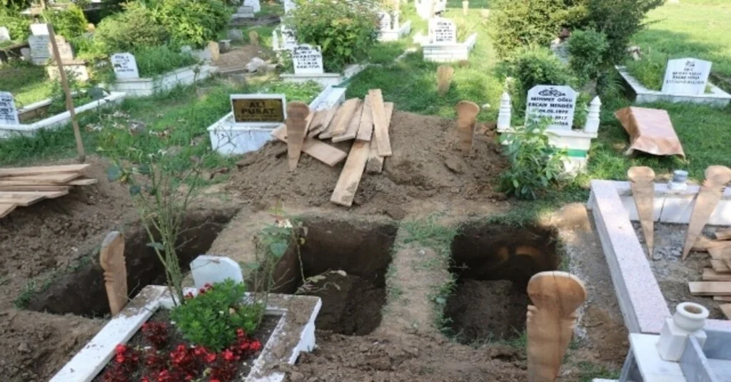 Selde Hayatını Kaybeden Anne Ve 2 Kızı Son Yolculuklarına Uğurlandı