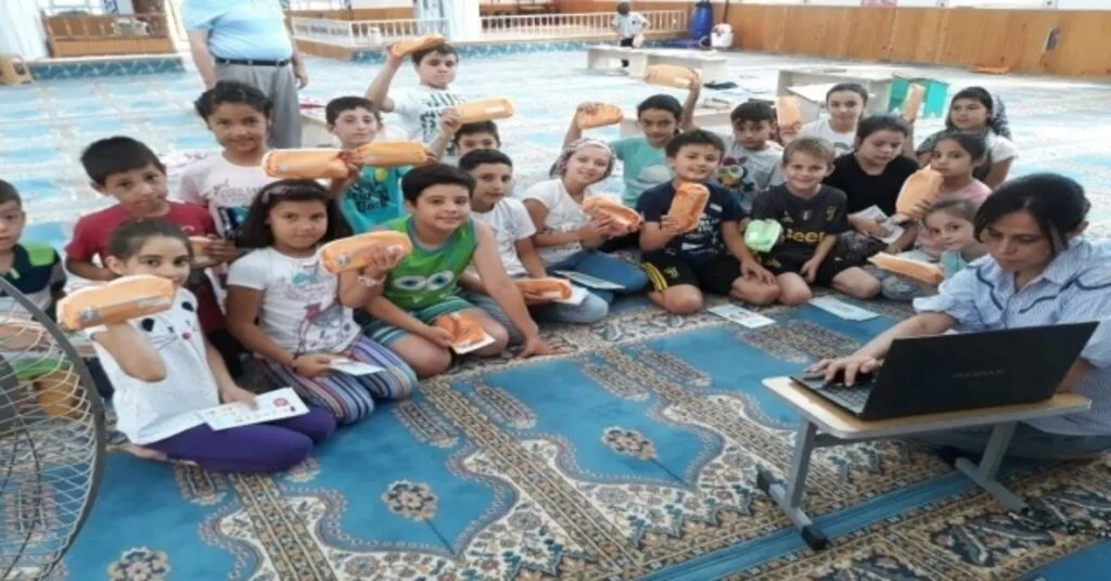 Selendi Tsmden Yaz Kuran Kurslarında Sağlıklı Nesiller Etkinliği