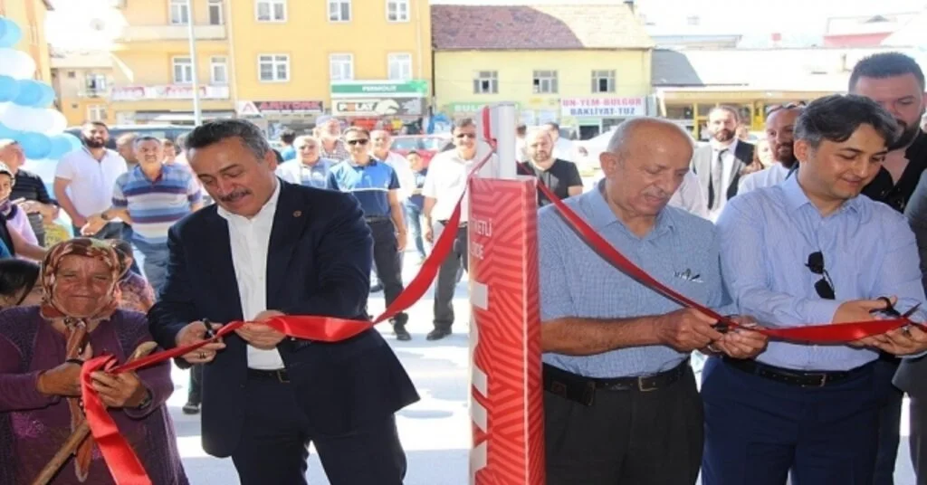 Seydişehirde Eski Garaj Yeni Cazibe Merkezi Haline Dönüşüyor
