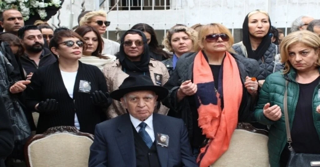 Sezen Aksunun Babası Yoğun Bakımda