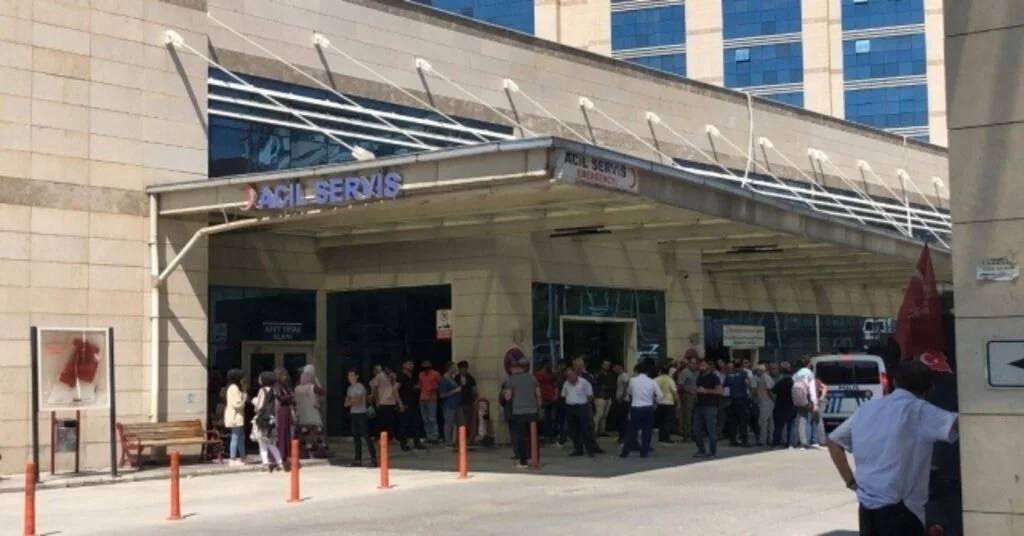 Siirtte Yüzmek İçin Baraja Giren 1 Kişi Boğuldu