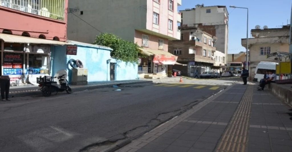 Silvanda Yaya Geçitleri Yapılıyor