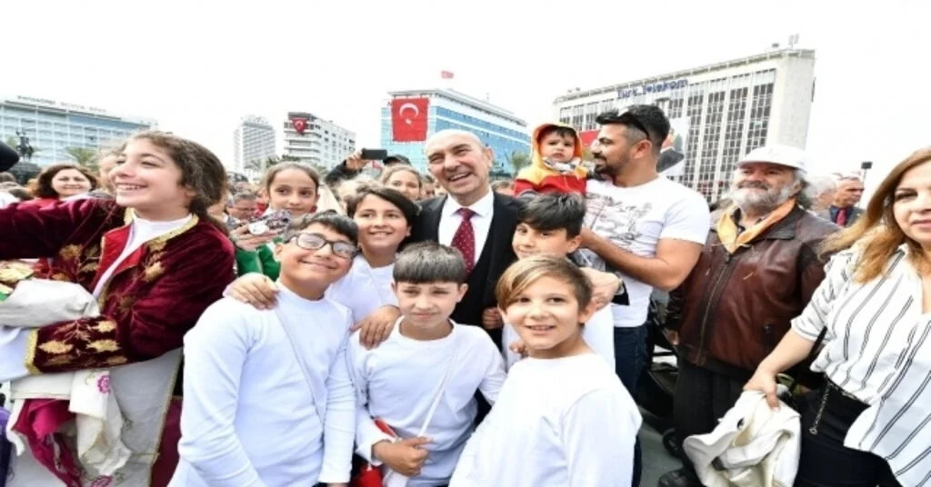 Soyerden Fotoğrafımı Kaldırın Çocuklarınızın Resimlerini Asın Mesajı