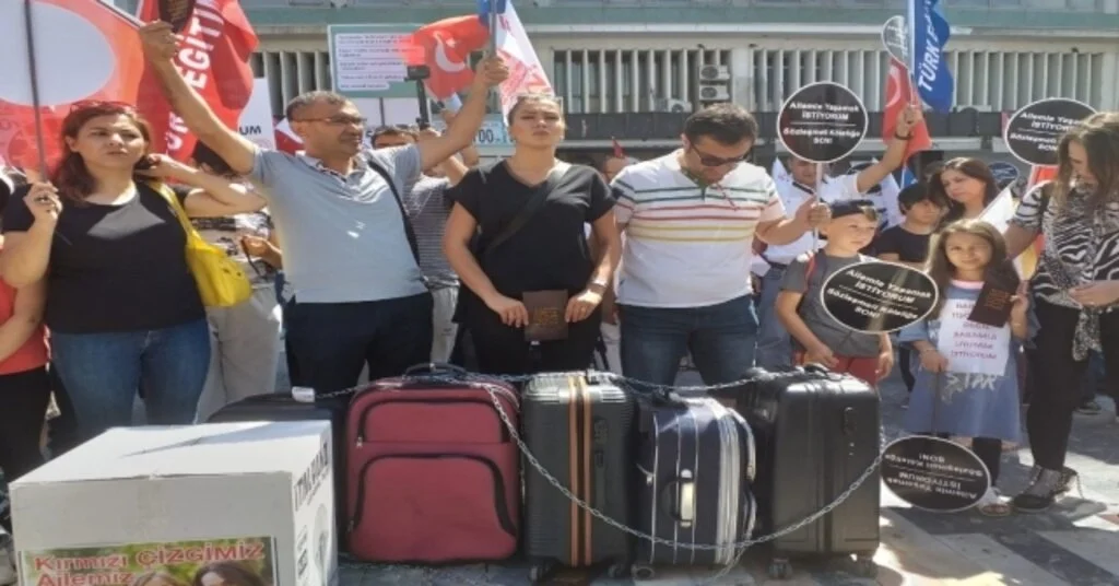 Sözleşmeli Öğretmenler Eş Durumu Mağduriyetlerinin Giderilmesi İçin Eylem Yaptı