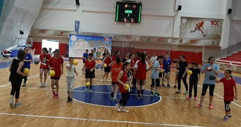SPOR OKULUNDA YENİ YILDIZLAR YETİŞİYOR