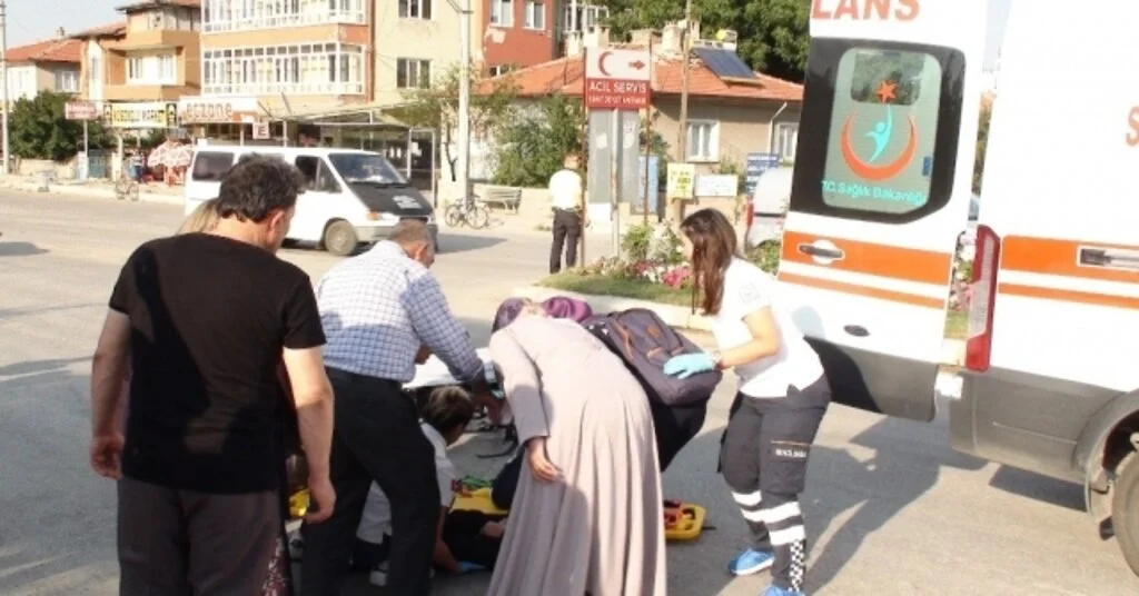 Şuhutta Elektrikli Bisiklet Kazası: 2 Yaralı