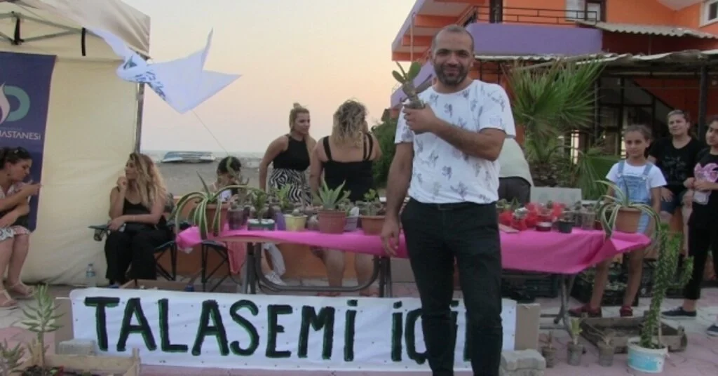 Talasemili Çocuklar İçin Kaktüs Sattılar