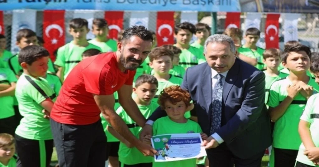 Talasta 220 Kursiyer Yaz Futbol Okulu Eğitimini Tamamladı