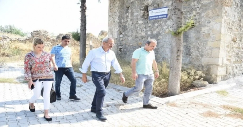 Tarsustaki 700 Yıllık Kervansaraylar Restore Edilip Turizme Kazandırılacak