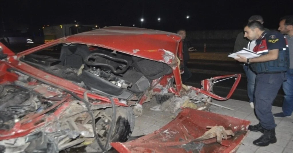 Tavşanlıda Trafik Kazası: 3 Yaralı