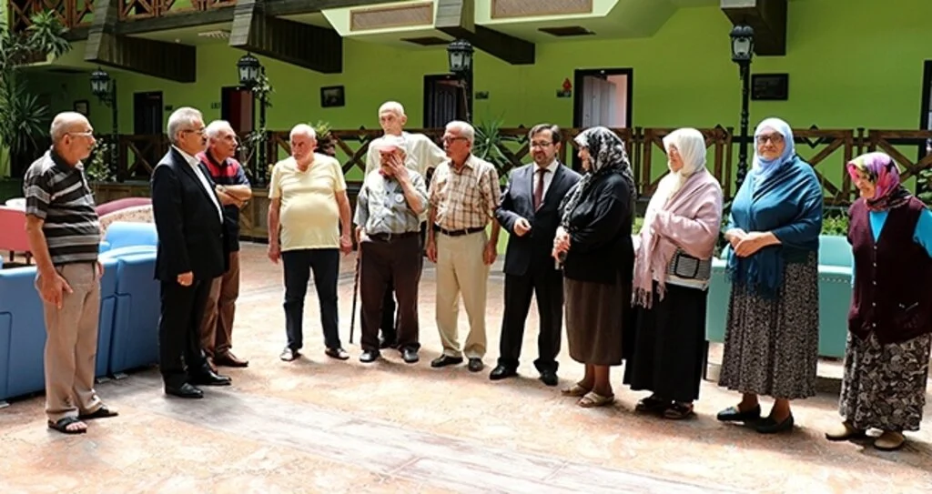 TİHEK Samsun Huzurevi'ni inceledi 
