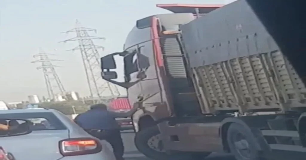 Tır Şoförü, Tartıştığı Otomobil Sürücüsünün Üzerine Direksiyon Kırdı