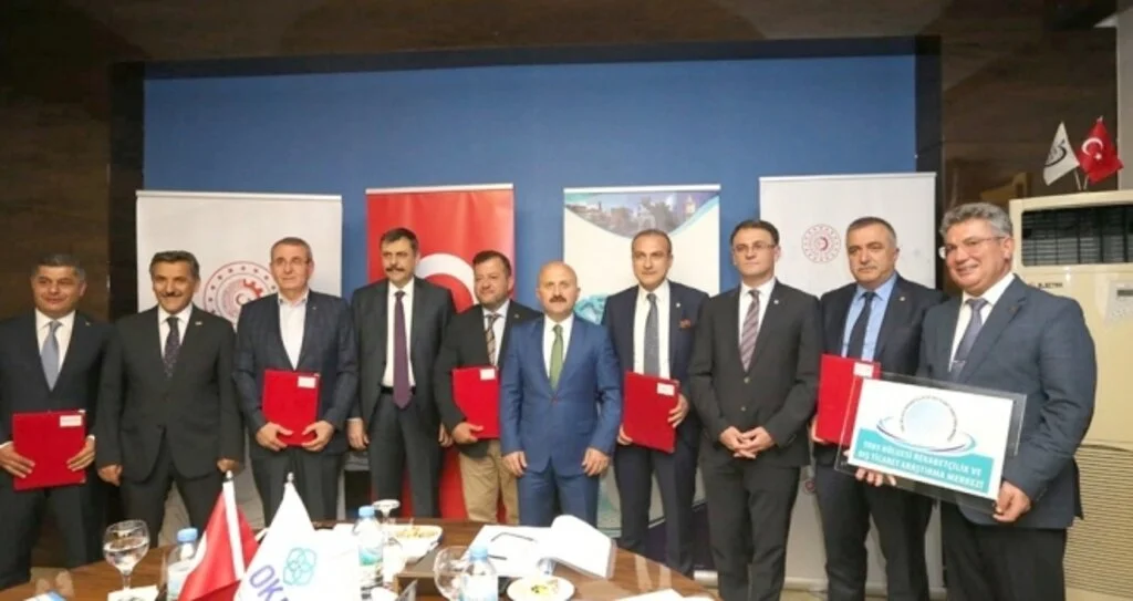 TR83 Bölgesi Rekabetçilik ve Dış Ticaret Destek Merkezi protokolü imzalandı