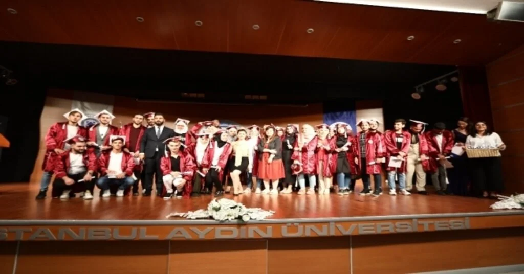 Türkçe Öğrenen 740 Öğrenci Sertifikalarını Aldı