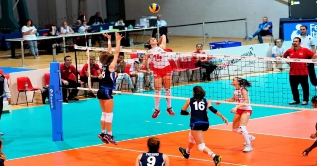 U16 Avrupa Voleybol Şampiyonasında Türkiye Yarı Finalde