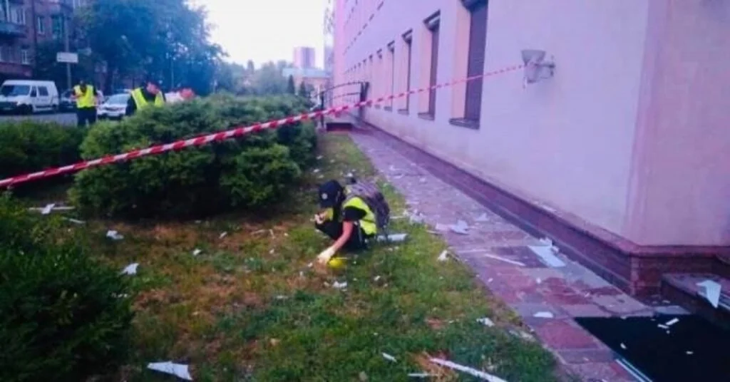 Ukraynada Bir Tv Kanalına El Bombalı Saldırı Düzenlendi