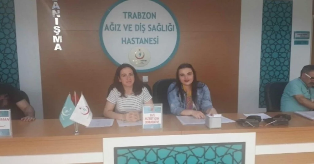 Üniversite Öğrencileri İş Başı Yaptı