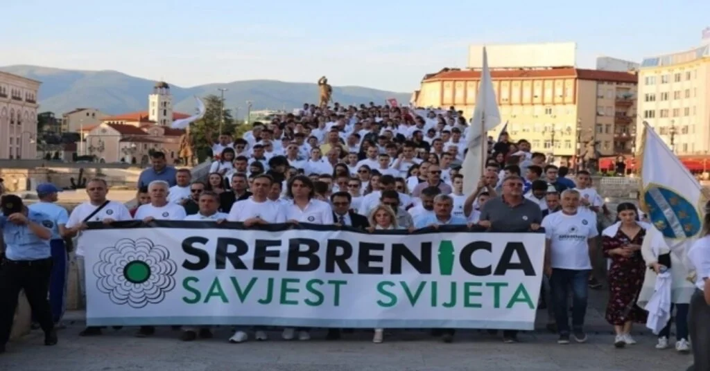 Üsküpte Srebrenitsa Soykırımı İçin Yürüyüş Düzenlendi