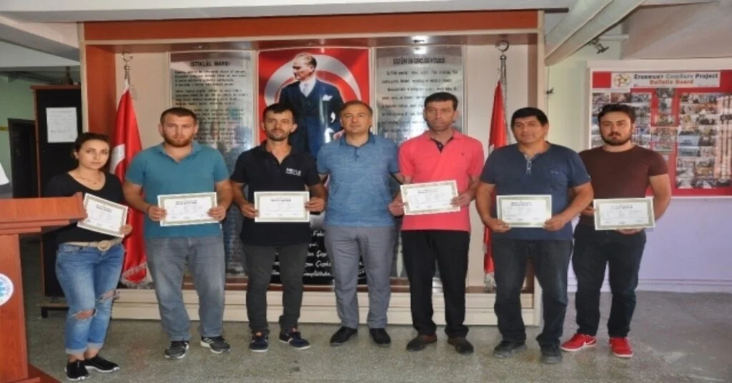 Ustalık Ve Kalfalık Belgelerini Alanlar İş Yeri Açabilecek