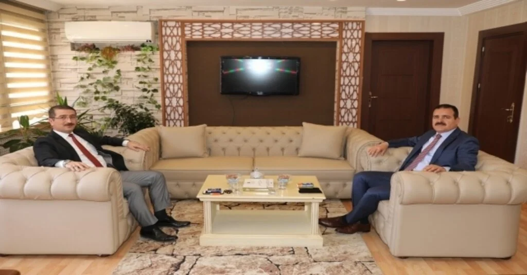 Vali Akbıyıktan Başsavcı Çınara Ziyaret