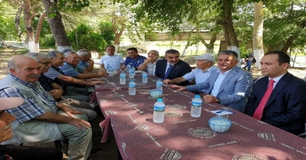 Vali Yazıcı Balyada Vatandaşlarla Buluştu