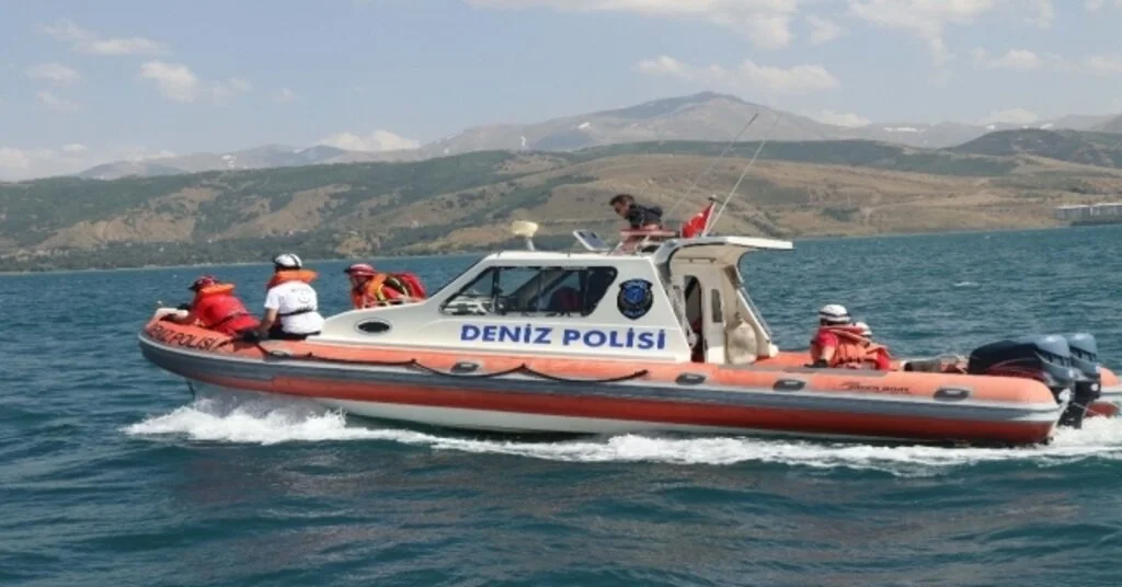Van Gölünde Nefes Kesen Hasta Kurtarma Tatbikatı