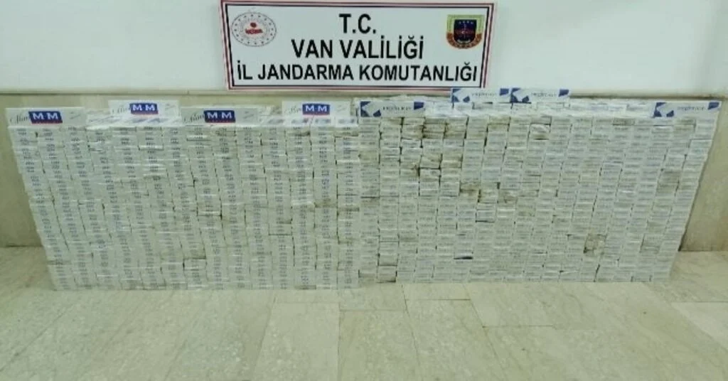 Vanda 19 Bin 719 Paket Kaçak Sigara Ele Geçirildi